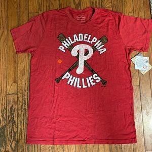 Mens Phillies red tshirt